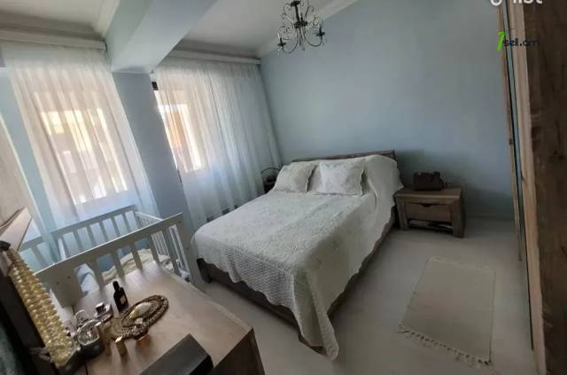 2 սենյականոց բնակարան նորակառույց շենքում Ծարավ աղբյուրի փողոցում, 51 քմ, 1/3 հարկ, բարձր առաստաղներ