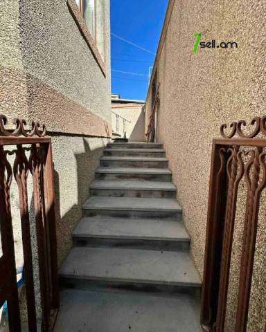 Երեք հարկանի քարե տուն, Նոյ թաղամաս Մալաթիա Սեբաստիայում, 360 ք.մ., 3+ սանհանգույց