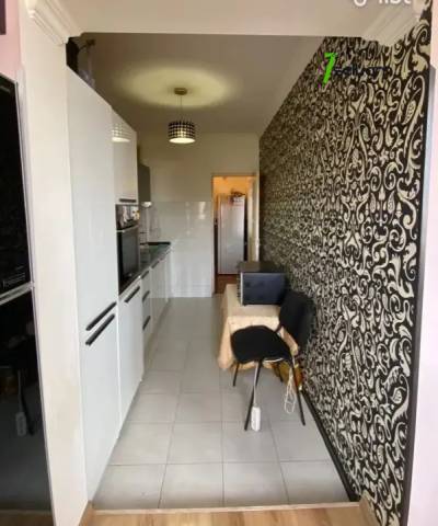 3 սենյականոց բնակարան Մելիք Մելիքյան փողոցում, 78 ք.մ., 5/9 հարկ, կապիտալ վերանորոգված