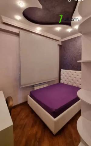 3 սենյականոց բնակարան նորակառույց շենքում Նիկողայոս Ադոնցի փողոցում, 90 ք.մ., բարձր առաստաղներ