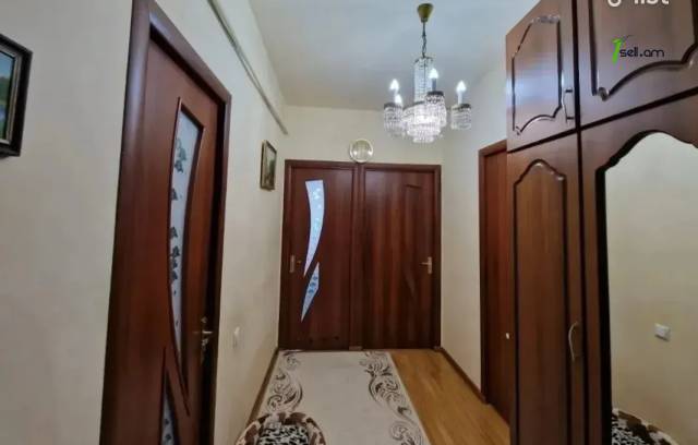 3 սենյականոց բնակարան նորակառույց շենքում Գյուրջյան փողոցում, 75 քմ, 8/14 հարկ, կապիտալ վերանորոգված