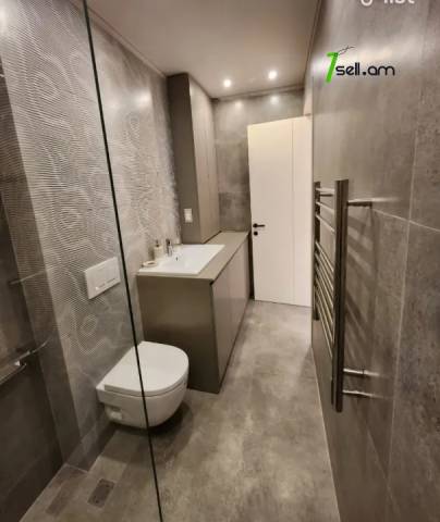 2 սենյականոց բնակարան նորակառույց շենքում Ալեք Մանուկյան փողոցում, 47 ք.մ., նախավերջին հարկ