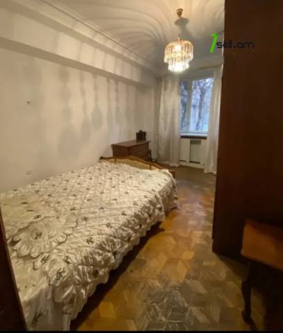 3 սենյականոց բնակարան Ամիրյան փողոցում, 78 ք.մ., 1/9 հարկ