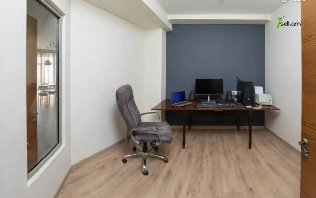 4 սենյականոց բնակարան նորակառույց շենքում Վերին Անտառային փողոցում, 122 ք.մ., 8/10 հարկ