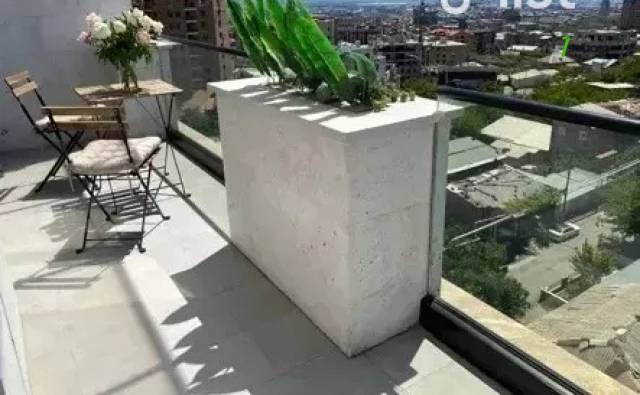 2 սենյականոց բնակարան նորակառույց շենքում Սլավիկ Չիլոյան փողոցում, 60 քմ, բարձր առաստաղներ