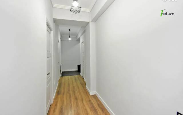 3 սենյականոց բնակարան նորակառույց շենքում Կոմիտասի պողոտայում, 64 քմ, 8/17 հարկ, բարձր առաստաղներ