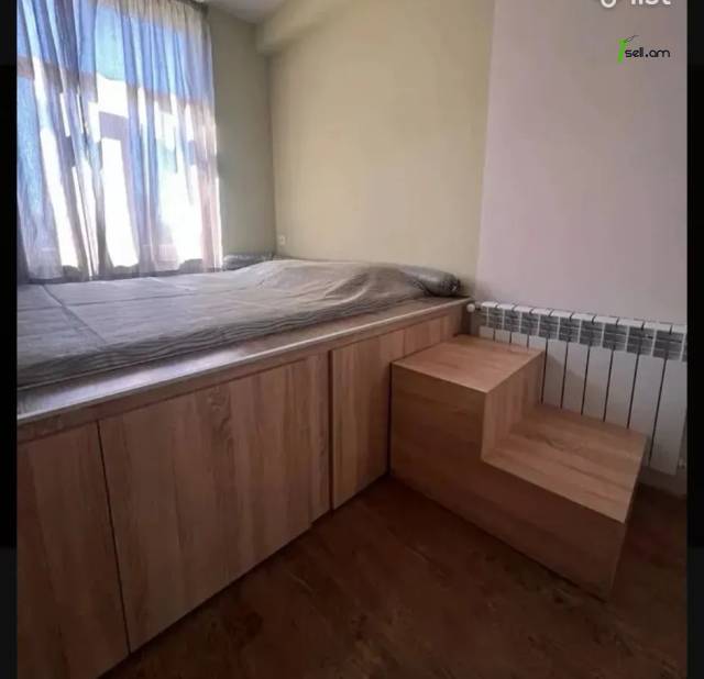 2 սենյականոց բնակարան Պուշկինի փողոցում, 40 քմ, բարձր առաստաղներ, կապիտալ վերանորոգված