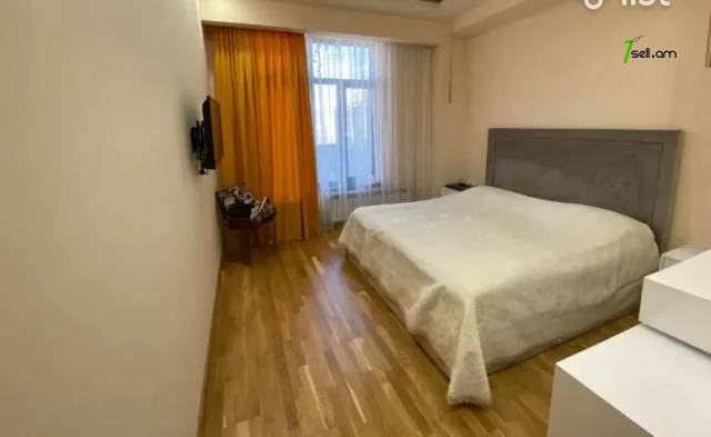 4 սենյականոց բնակարան նորակառույց շենքում Սևակի փողոցում, 171 ք.մ., 2 սանհանգույց, բարձր առաստաղներ