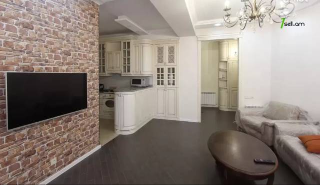 Ընդարձակ 1 սենյականոց բնակարան նորակառույց շենքում Նիկողայոս Ադոնցի փողոցում, 72 ք.մ.