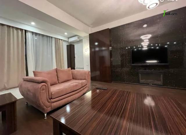 4 սենյականոց բնակարան նորակառույց շենքում Ռիգայի փողոցում, 136 ք.մ., 2 սանհանգույց, բարձր առաստաղներ