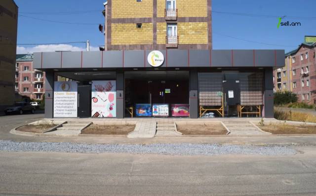 Առևտրային տարածք Կ. Հալաբյան փողոցում Գյումրիում, 98 ք.մ.