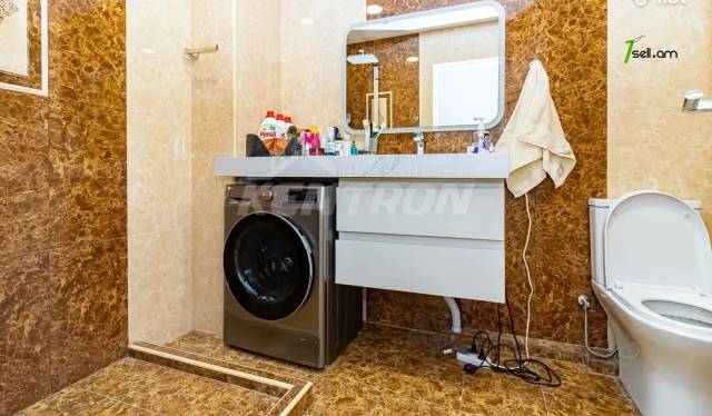 3 սենյականոց բնակարան նորակառույց շենքում Կարապետ Ուլնեցու փողոցում, 105 ք.մ., 7/16 հարկ