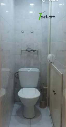 2 սենյականոց բնակարան Արտեմ Միկոյան փողոցում, 66 քմ, 3/5 հարկ, քարե շենք