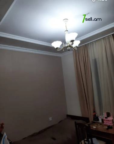 Երկու հարկանի քարե տուն, 7-րդ նրբանցք Մուղնիում, 248 քմ, 2 սանհանգույց, մասնակի վերանորոգում