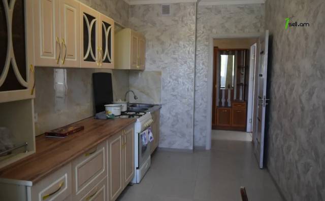 3 սենյականոց բնակարան, Խրիմյան Հայրիկ մայրուղի, 66 քմ, 2/4 հարկ, կապիտալ վերանորոգված