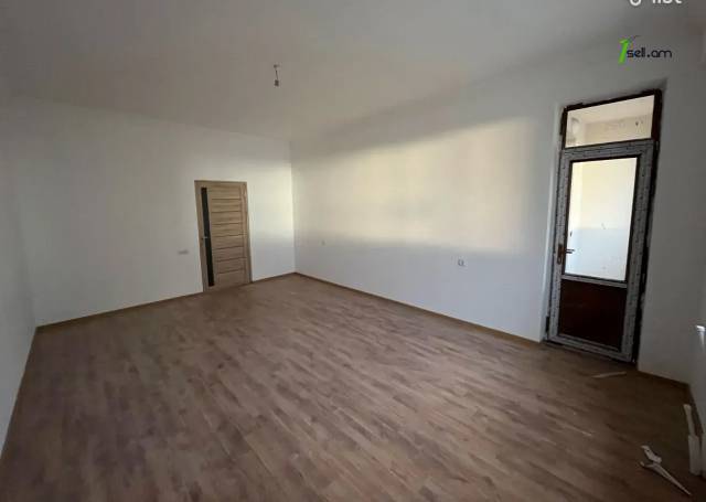 3 սենյականոց բնակարան նորակառույց շենքում Մոնթե Մելքոնյան փողոցում, 100 ք.մ., 2 սանհանգույց