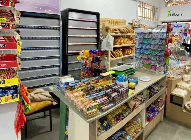 Առևտրային տարածք Աղբյուր Սերոբի փողոցում Արաբկիրում, 94 քմ