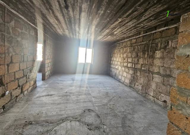 Մեկ հարկանի տուն Սիլիկյան 6-րդ փողոցում Աջափնյակում, 97 քմ