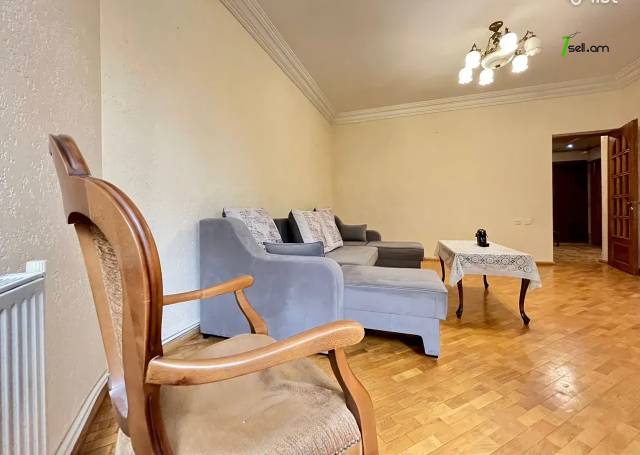 2 սենյականոց բնակարան նորակառույց շենքում Ամիրյան փողոցում, 65 ք.մ., 2 սանհանգույց, բարձր առաստաղներ