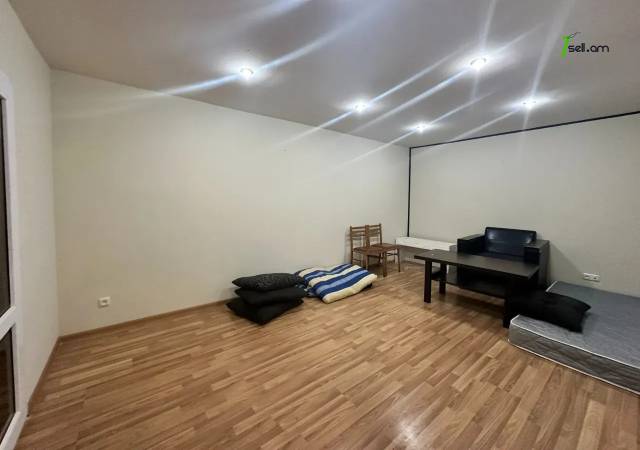 Գրասենյակային տարածք Սայաթ-Նովայի պողոտայում կենտրոնում, 23 քմ