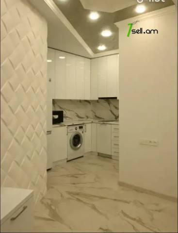 3 սենյականոց բնակարան նորակառույց շենքում Հանրապետության փողոցում, 60 քմ, նախավերջին հարկ