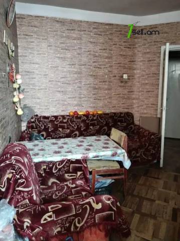 3 սենյականոց բնակարան, 16 թաղամաս, 85 ք.մ., 14/16 հարկ, մի քանի պատշգամբ