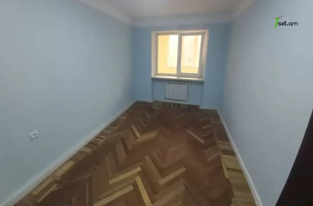 3 սենյականոց բնակարան Կոմիտասի պողոտայում, 78 ք.մ., 2/5 հարկ, կապիտալ վերանորոգված, քարե շենք