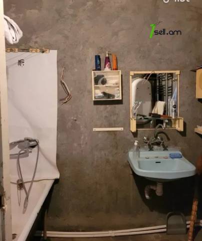 3 սենյականոց բնակարան Կոմիտասի պողոտայում, 95 քմ, նախավերջին հարկ, բարձր առաստաղներ