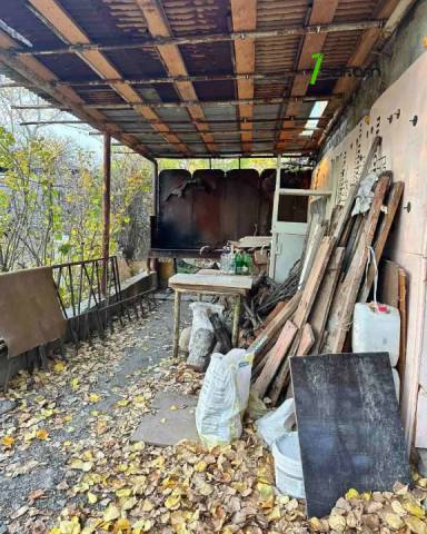 Երկու հարկանի քարե տուն 19-րդ փողոցում Շենգավիթում, 500 քմ, 2 սանհանգույց, կապիտալ վերանորոգված