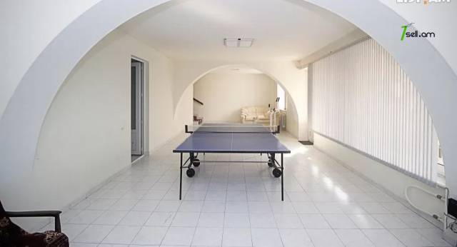 Երեք հարկանի քարե տուն Քեռու փողոցում Արաբկիրում, 610 ք.մ., 3+ սանհանգույց, կապիտալ վերանորոգված