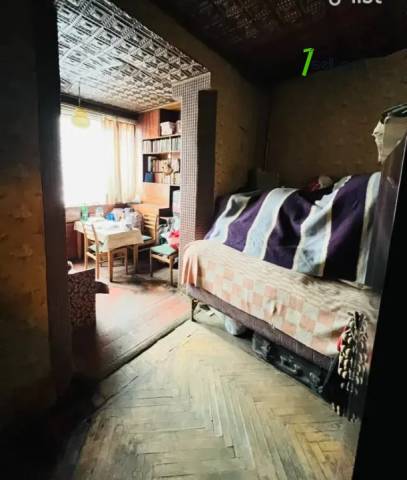 2 սենյականոց բնակարան Նաիրի Զարյան փողոցում, 65 ք.մ., բարձր առաստաղներ, նախավերջին հարկ, քարե շենք