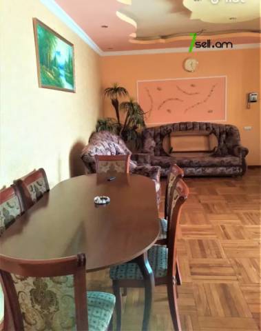 Մեկ հարկանի քարե տուն Էրեբունիում, 104 քմ, կապիտալ վերանորոգված