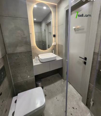 3 սենյականոց բնակարան նորակառույց շենքում Ալեք Մանուկյան փողոցում, 73 ք.մ., նախավերջին հարկ