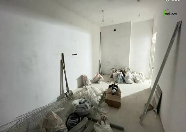 4 սենյականոց բնակարան նորակառույց շենքում Նիկողայոս Ադոնցի փողոցում, 105 ք.մ., 5/8 հարկ