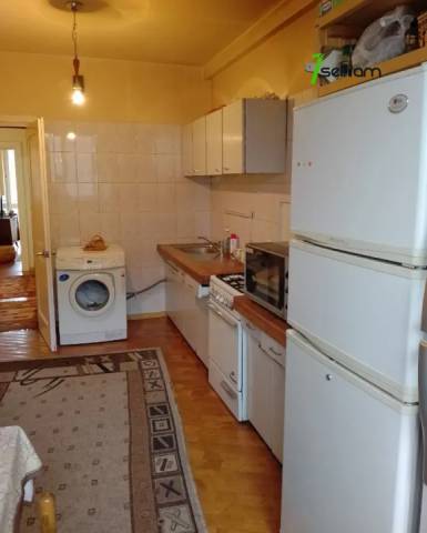 3 սենյականոց բնակարան Ամիրյան փողոցում, 84 ք.մ., 7/11 հարկ, կապիտալ վերանորոգված