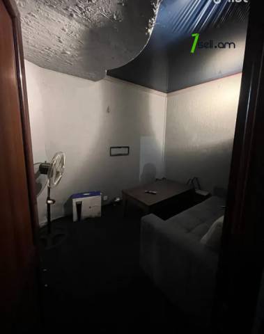 Բազմաֆունկցիոնալ գույք Աբովյան փողոցում կենտրոնում, 170 ք.մ.