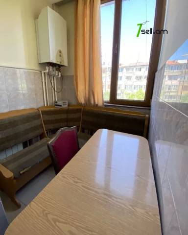 2 սենյականոց բնակարան Կոմիտասի պողոտայում, 65 քմ, նախավերջին հարկ, կոսմետիկ վերանորոգում, քարե շենք