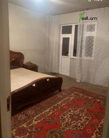 4 սենյականոց բնակարան Մանանդյան փողոցում, 134 ք.մ., մասնակի վերանորոգում, քարե շենք