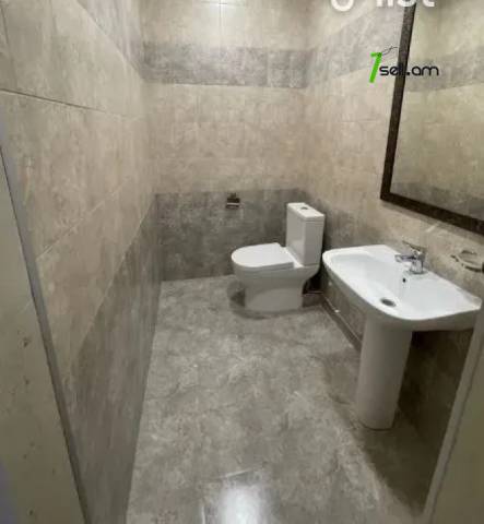 3 սենյականոց բնակարան նորակառույց շենքում, Սերո Խանզադյանի փողոց 1-ին նրբանցք, 94 ք.մ.