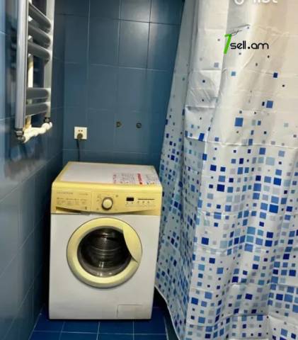 3 սենյականոց բնակարան Պարոնյան փողոցում, 80 քմ, 4/14 հարկ, կապիտալ վերանորոգված