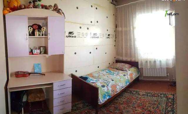 Երկու հարկանի քարե տուն Դավիթ Մալյան փողոցում Ավանում, 478 քմ, կոսմետիկ վերանորոգում