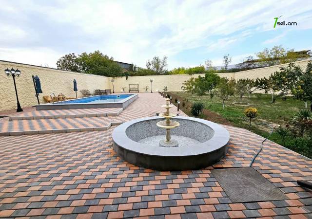 Երկու հարկանի քարե տուն Կուրղինյան փողոցում Մալաթիա Սեբաստիայում, 1654 քմ, 3+ սանհանգույց