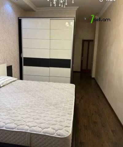 3 սենյականոց բնակարան նորակառույց շենքում Խորենացու փողոցում, 96 քմ, նախավերջին հարկ, 2 սանհանգույց