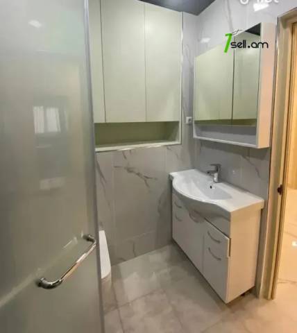 3 սենյականոց բնակարան նորակառույց շենքում Դավիթ Անհաղթի փողոցում, 113 ք.մ., 6/15 հարկ, 2 սանհանգույց