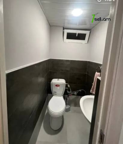 Մեկ հարկանի քարե տուն Գաջագործների 2-րդ փողոցում Արաբկիրում, 90 քմ, եվրովերանորոգված