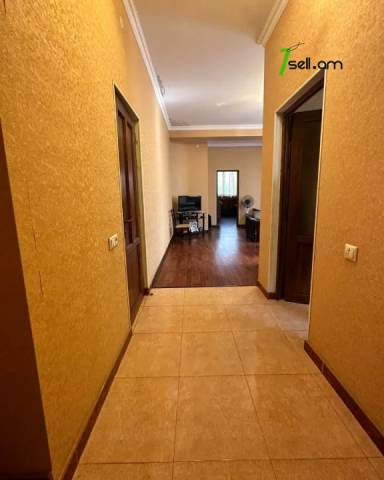 2 սենյականոց բնակարան Բրյուսովի փողոցում, 60 ք.մ., 1/4 հարկ, կապիտալ վերանորոգված, քարե շենք