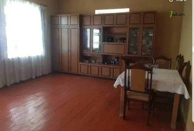 Երկու հարկանի քարե տուն Մեսրոպ Մաշտոցի փողոցում Աշտարակում, 100 ք.մ., մեծ հողամաս