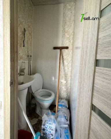 Մեկ հարկանի քարե տուն Զովունի 39 փողոցում Զովունիում, 330 ք.մ., կապիտալ վերանորոգված