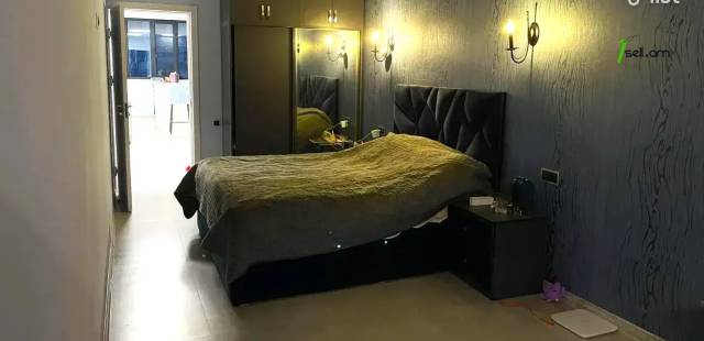 4 սենյականոց բնակարան Էրեբունու փողոցում, 100 ք.մ., բարձր առաստաղներ, կապիտալ վերանորոգված