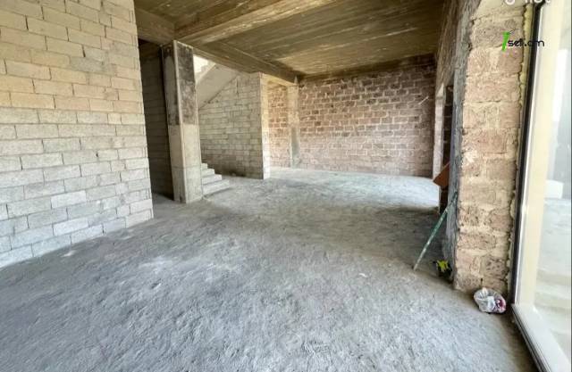 Երկու հարկանի քարե տուն Մելքումովի փողոցում Աջափնյակում, 300 ք.մ., 2 սանհանգույց